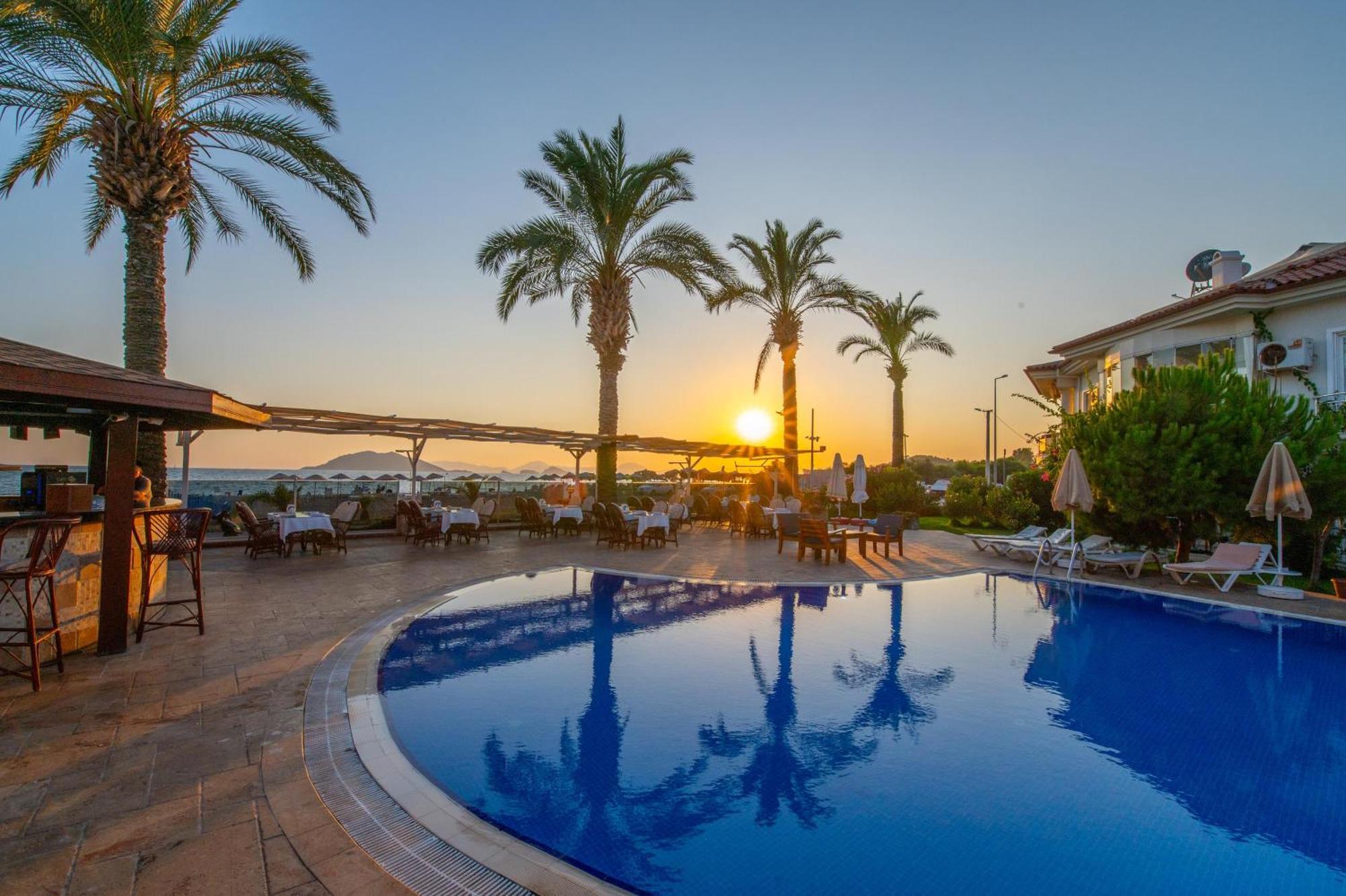 Sunset Beach Villas y apartamentos Fethiye Exterior foto